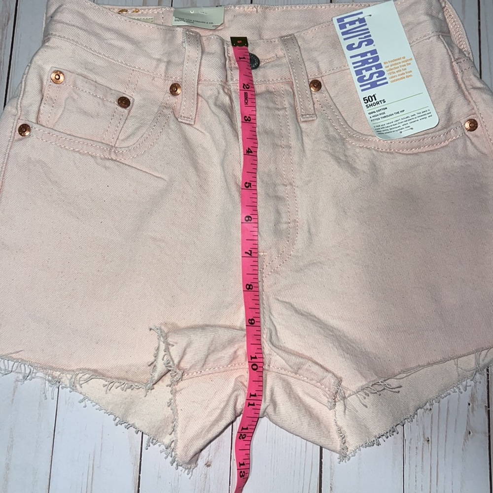 Levi’s 501 High Rise Shorts - Picture 9 of 10